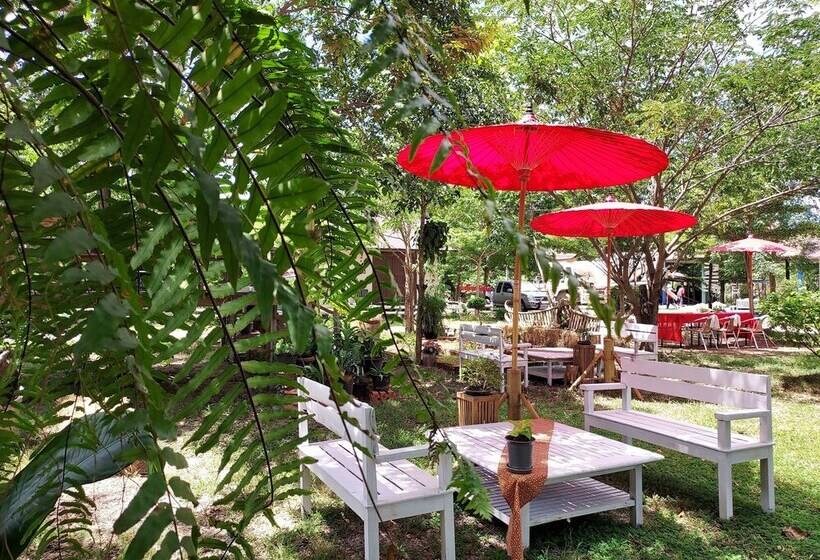 בית מלון כפרי Naracha Resort