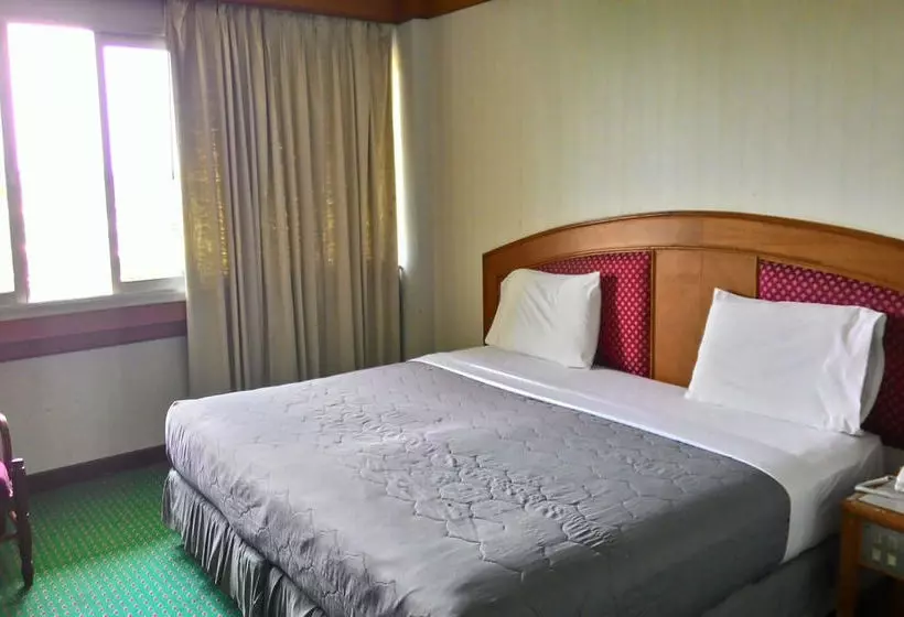 בית מלון כפרי Siam Thani