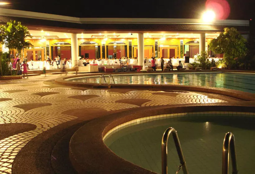 בית מלון כפרי Siam Thani