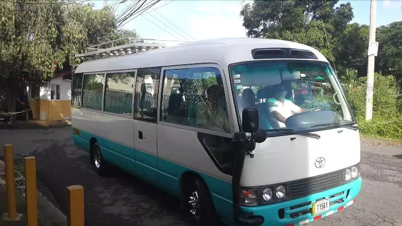 ペンション Casa Echavarria