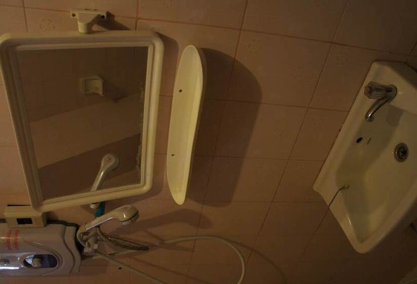 بنسيون Popular View Guesthouse