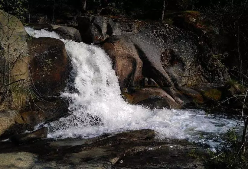 Riverfront Property With Waterfalls Near Yosemite And Bass Lake