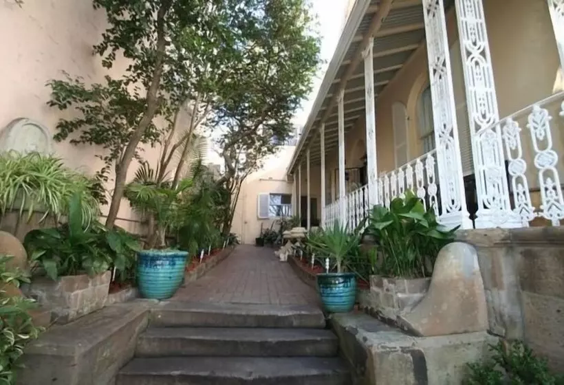 فندق صغير Original Backpackers