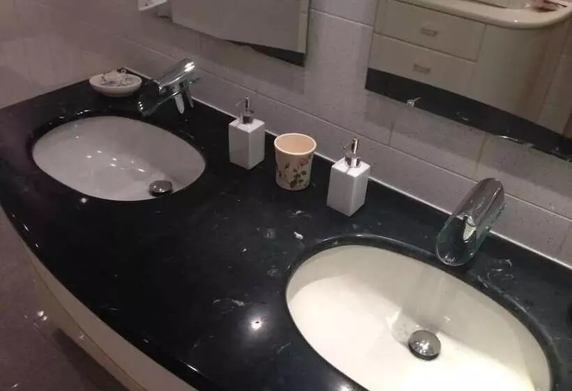 Aamiaismajoitus (B&B) Podere Di Valli
