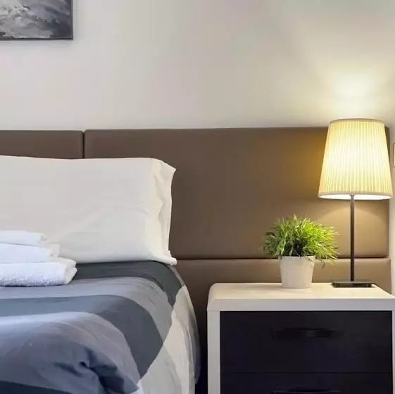 هتل Cameracaffe Sul Lago