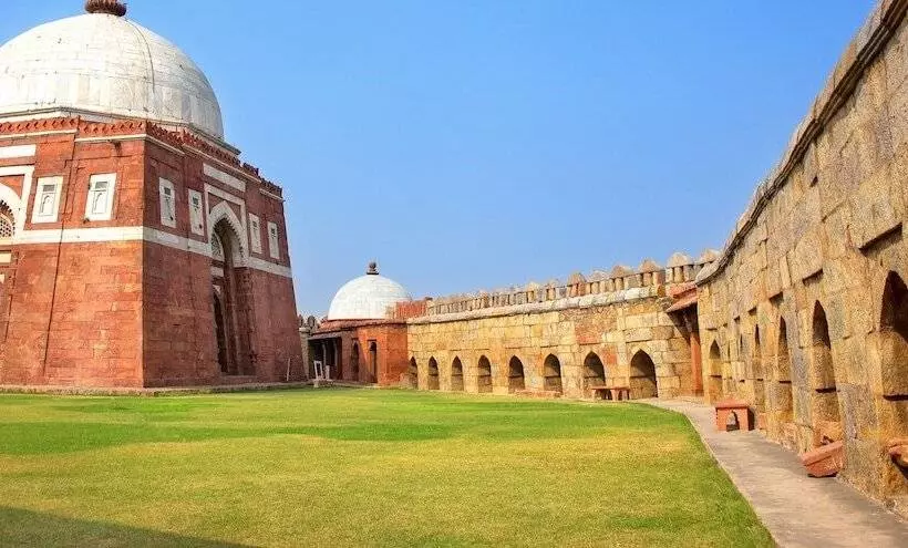 فندق Fabexpress Lotus Palace