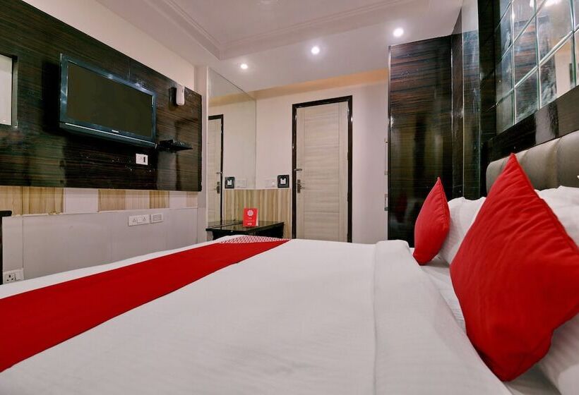 酒店 Fabexpress Lotus Palace