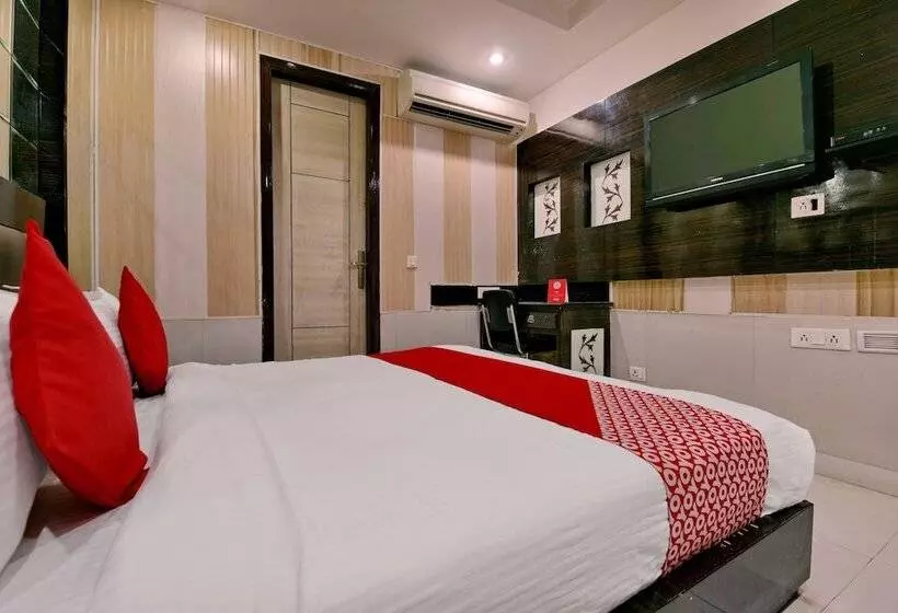 فندق Fabexpress Lotus Palace