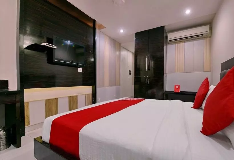 فندق Fabexpress Lotus Palace