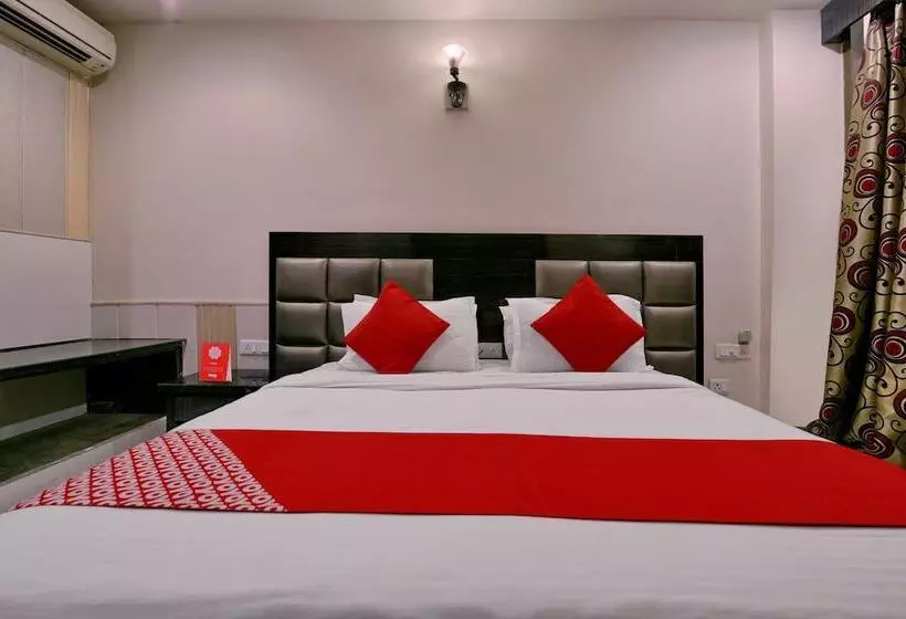 فندق Fabexpress Lotus Palace