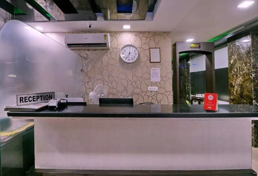 فندق Fabexpress Lotus Palace