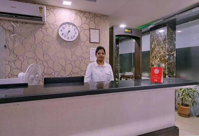 فندق Fabexpress Lotus Palace