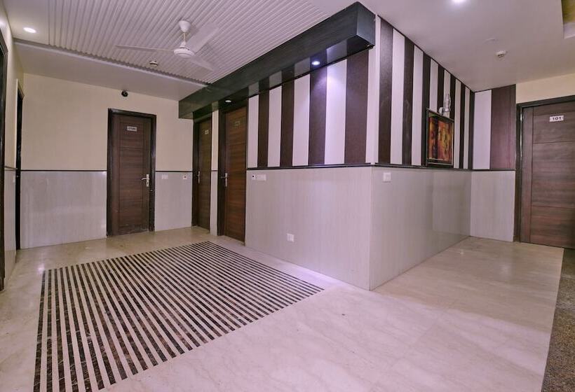 酒店 Fabexpress Lotus Palace