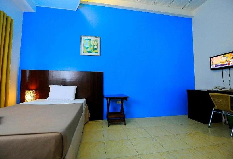 Отель First Pacific Inn Davao