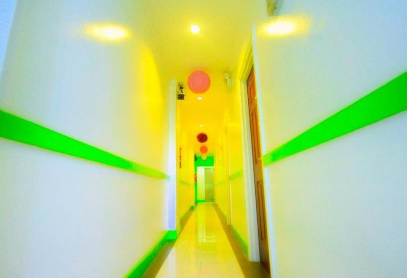 Отель First Pacific Inn Davao