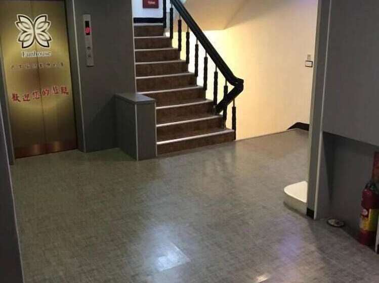 هتل Funhouse Hsinchu