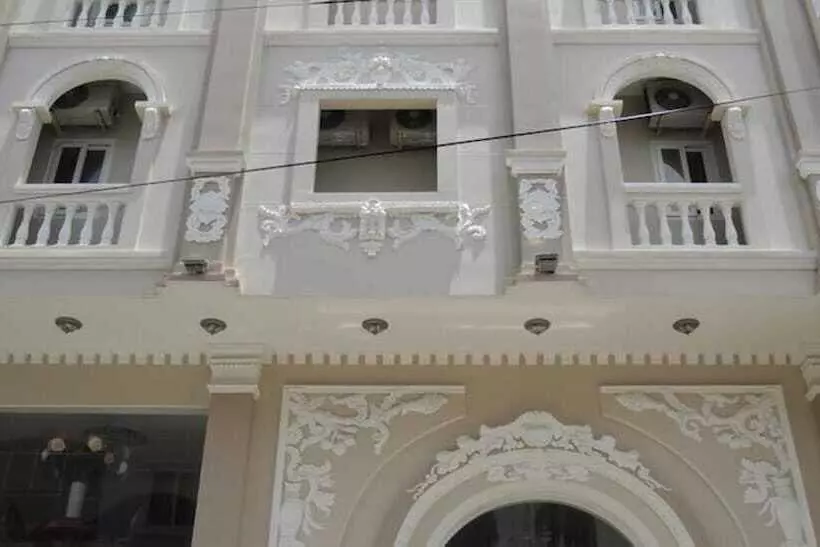 Golden View Hotel Saigon