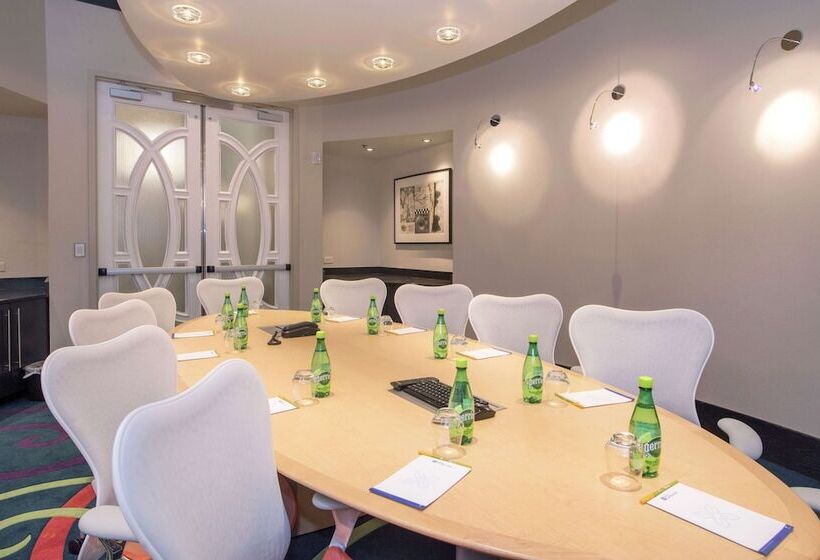 فندق Hilton Garden Inn Raleigh /crabtree Valley