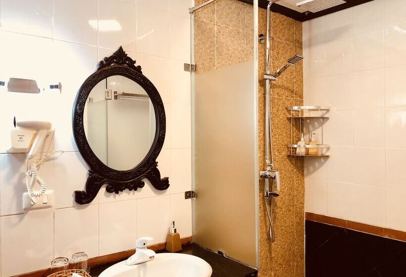 ホテル Merry Riverside