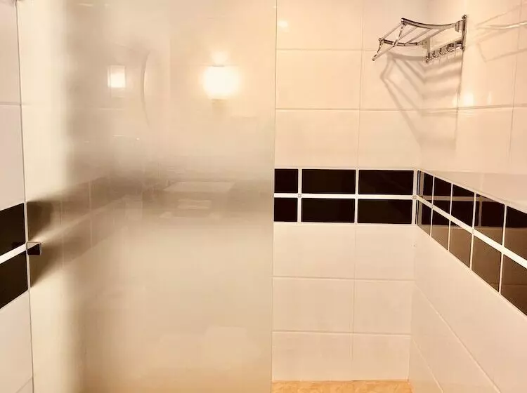 酒店 Merry Riverside