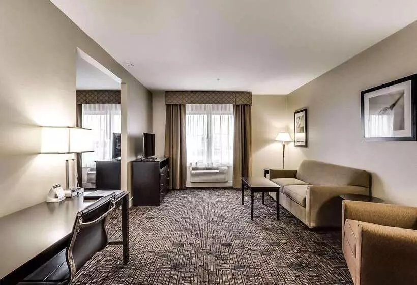 Radisson Hotel Edmonton Airport
