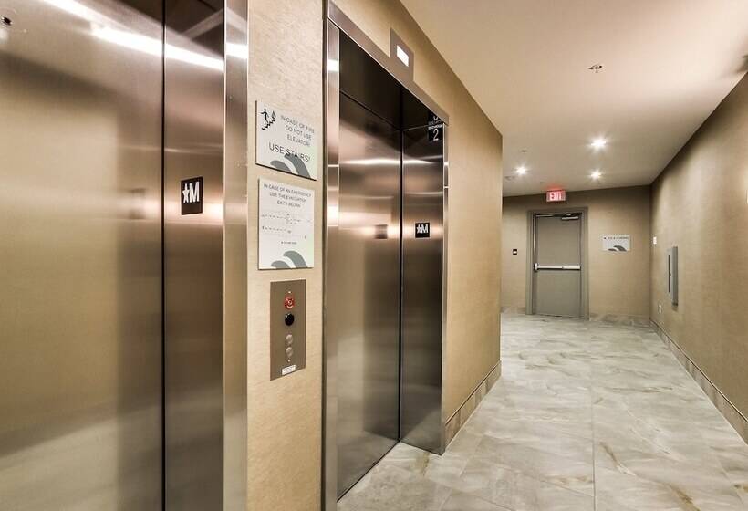 Radisson Hotel Edmonton Airport