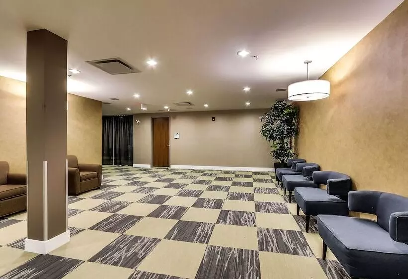 Radisson Hotel Edmonton Airport