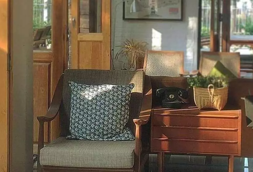 酒店 Srinual Lodge