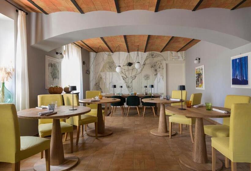 Отель Tenuta Borgo Santa Cecilia