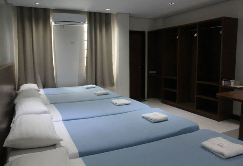 ホテル West Makati