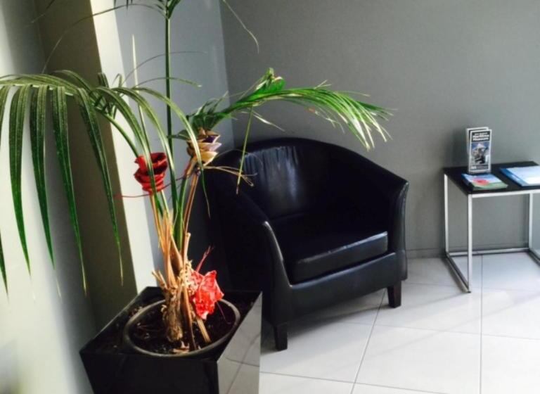 汽车旅馆  Parnell Pines