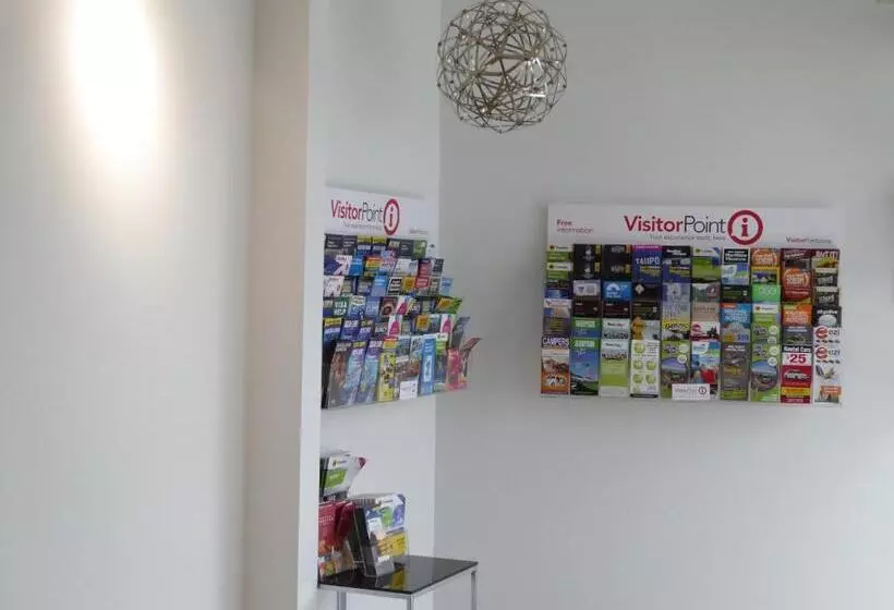 מוטל Parnell Pines