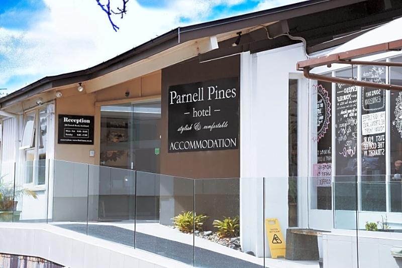 汽车旅馆  Parnell Pines