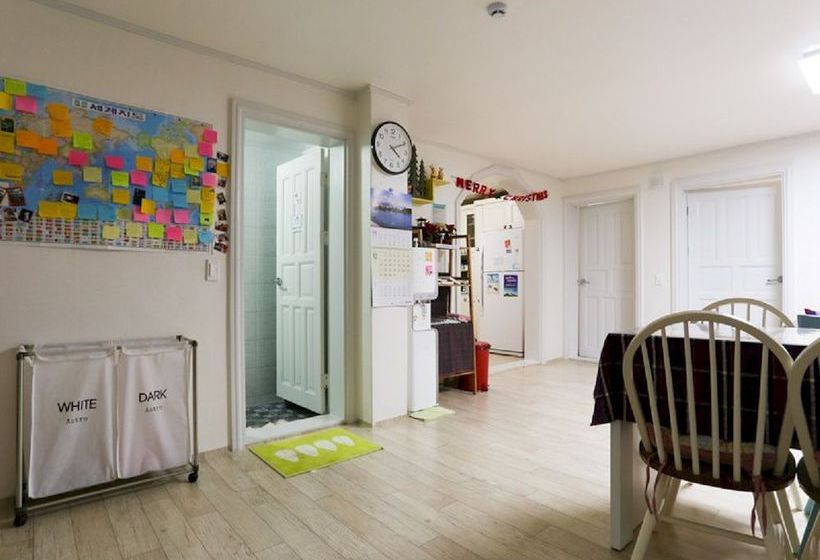 Pensió Jeju B.p. Guesthouse