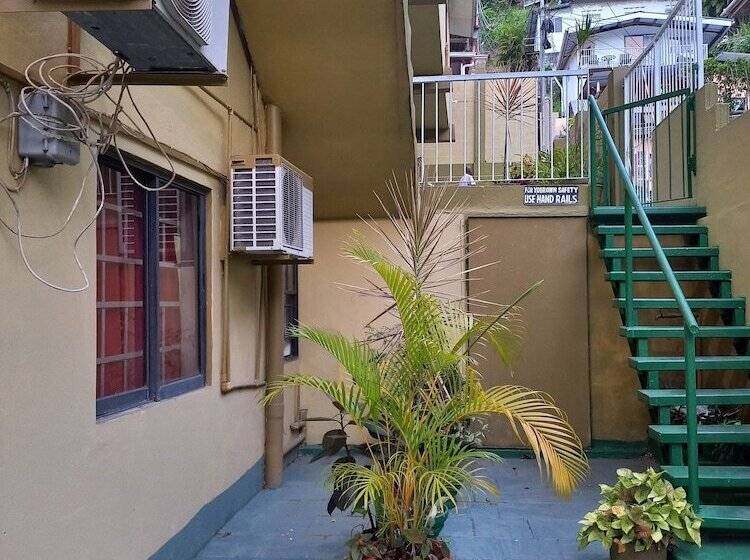 پانسیون Shalom Guest House