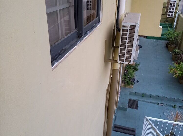 پانسیون Shalom Guest House