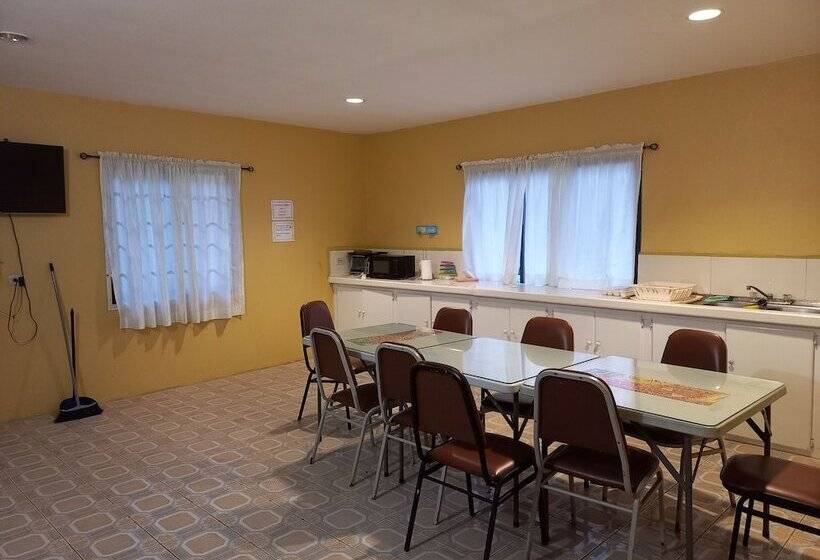 پانسیون Shalom Guest House