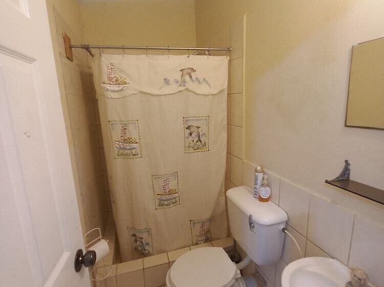 پانسیون Shalom Guest House