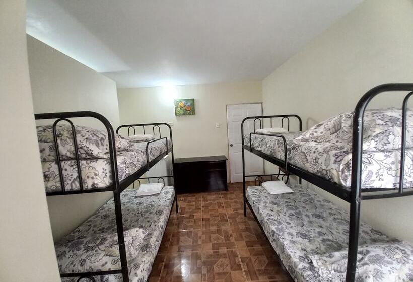 پانسیون Shalom Guest House