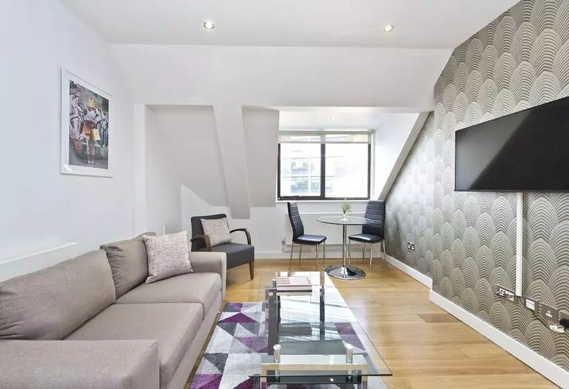 Red Lion Court By City2stay