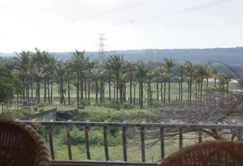 Lovestar Lakeside Hotel   Stars Building