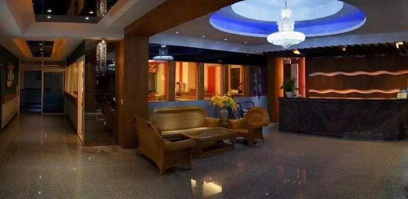 Lovestar Lakeside Hotel   Stars Building