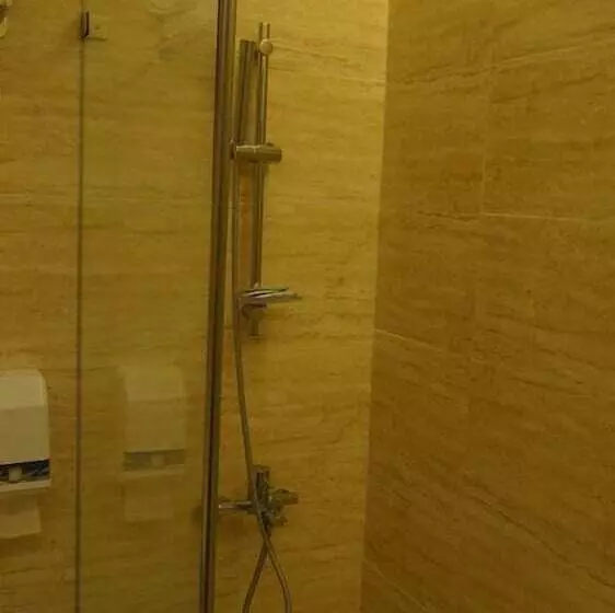 Lovestar Lakeside Hotel   Stars Building