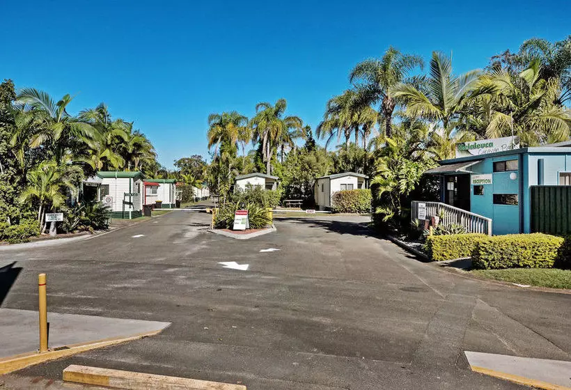 هتل Melaleuca Caravan Park