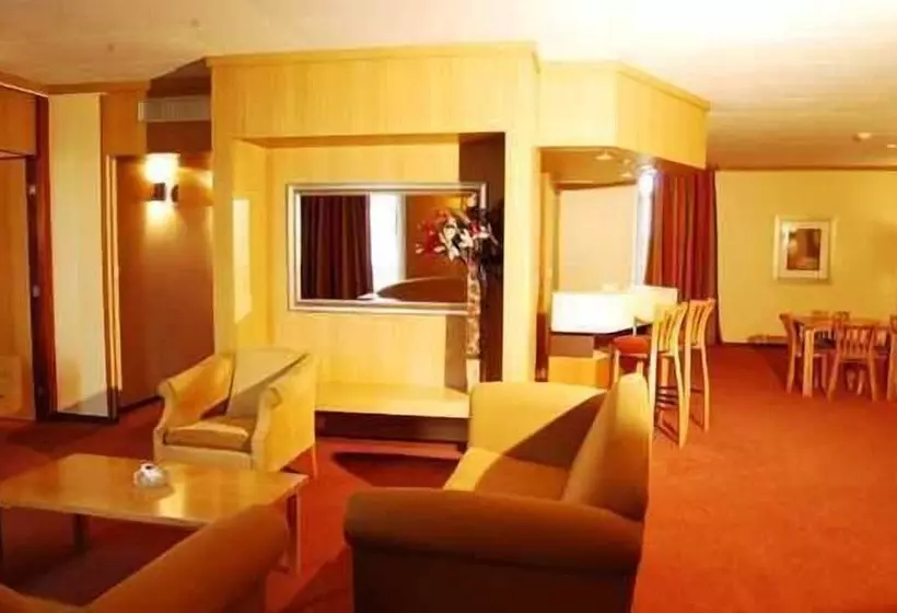 هتل Nike Lake Resort