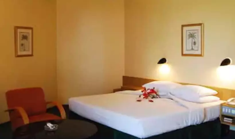 هتل Nike Lake Resort