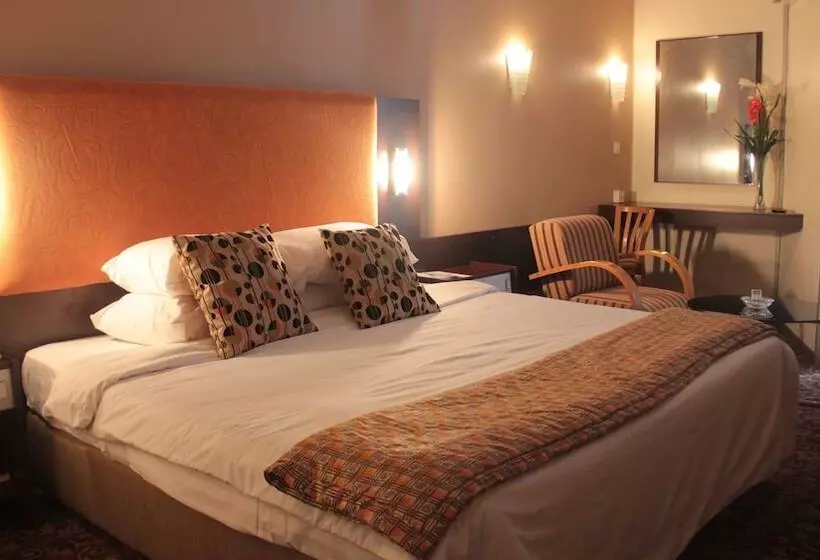 هتل Nike Lake Resort