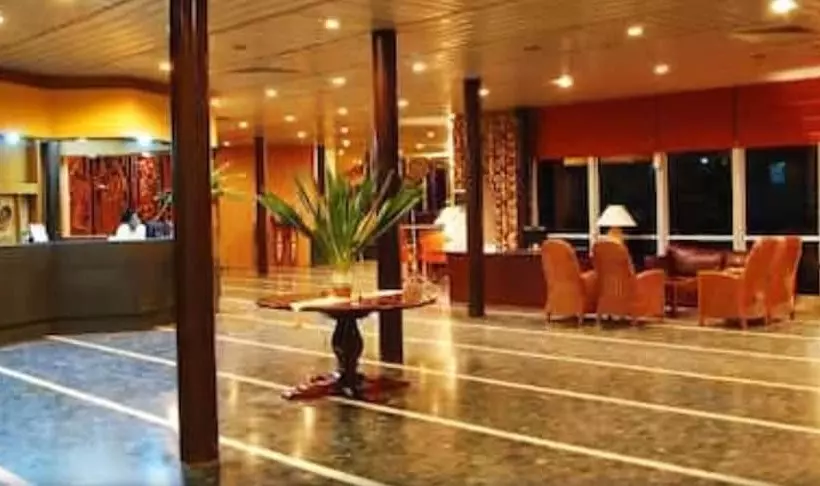 هتل Nike Lake Resort