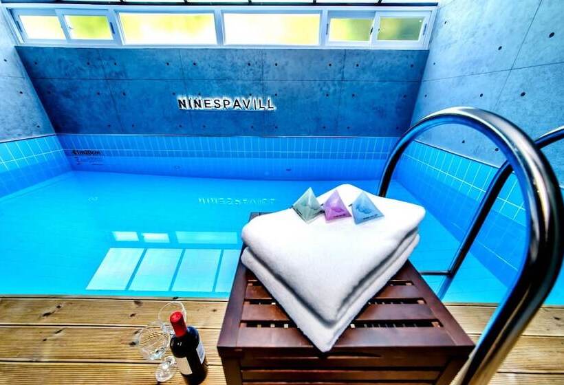 酒店 Ninespavill