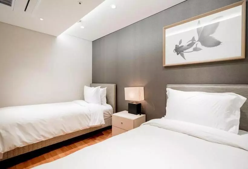 Oriens Hotel & Residences Myeongdong